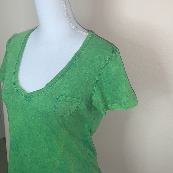 Gap mineral washed v-neck tee - Picture 2 of 5